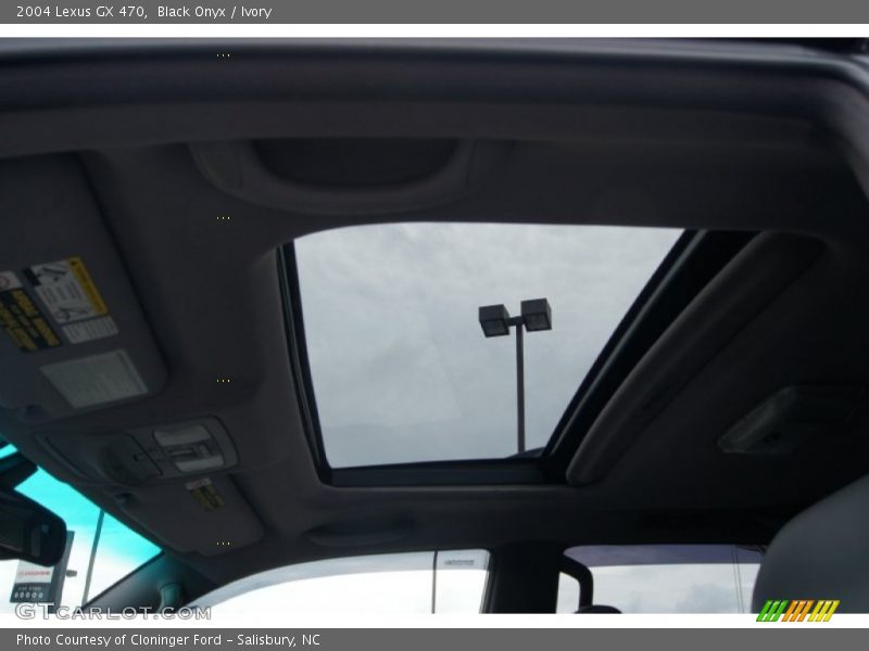 Black Onyx / Ivory 2004 Lexus GX 470