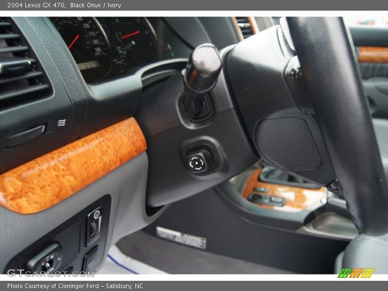 Black Onyx / Ivory 2004 Lexus GX 470