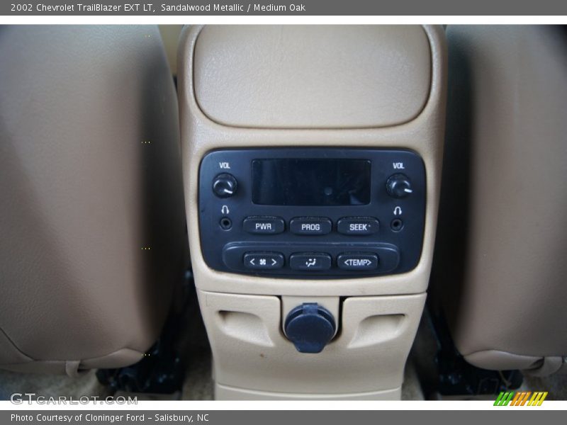 Sandalwood Metallic / Medium Oak 2002 Chevrolet TrailBlazer EXT LT