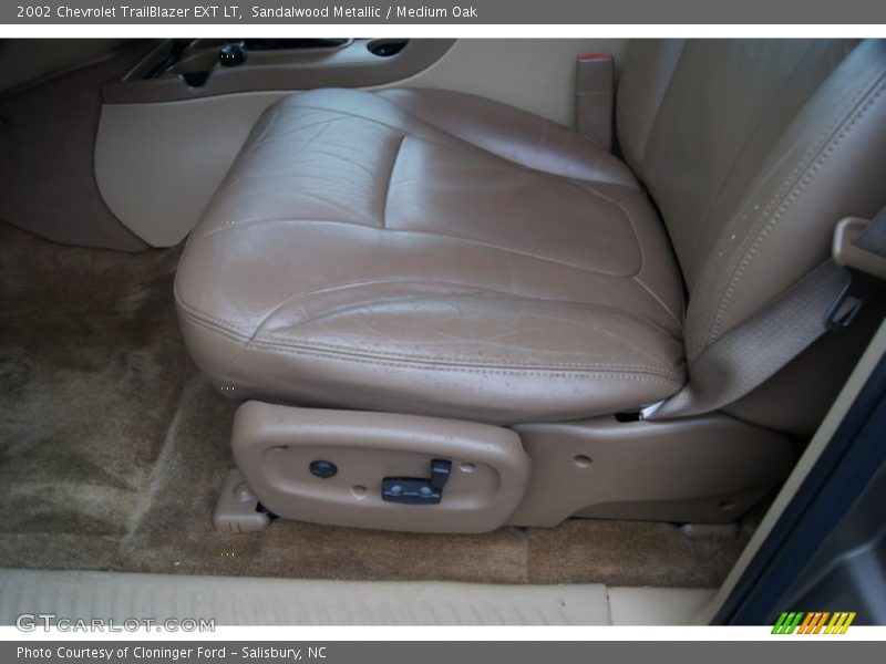 Sandalwood Metallic / Medium Oak 2002 Chevrolet TrailBlazer EXT LT