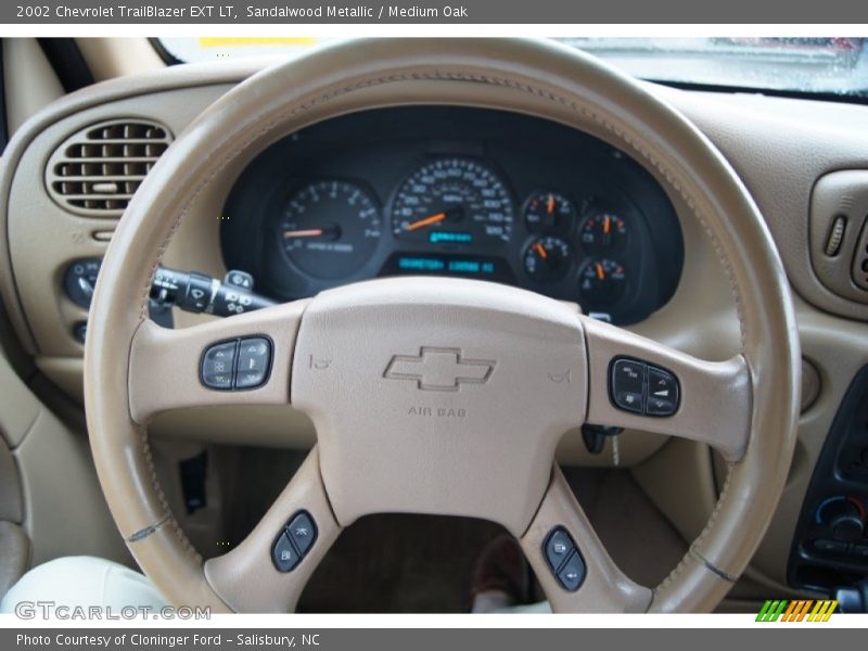 Sandalwood Metallic / Medium Oak 2002 Chevrolet TrailBlazer EXT LT