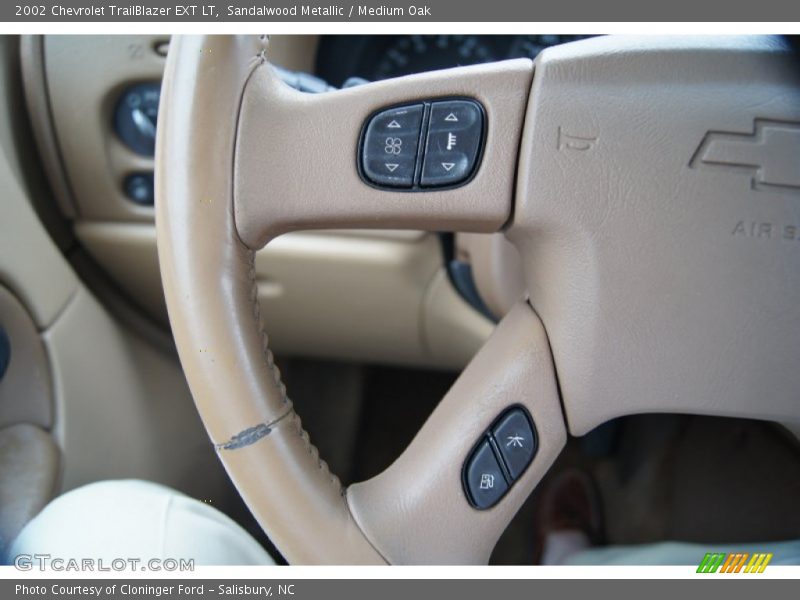 Sandalwood Metallic / Medium Oak 2002 Chevrolet TrailBlazer EXT LT