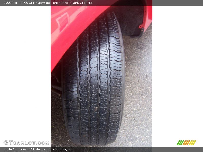 Bright Red / Dark Graphite 2002 Ford F150 XLT SuperCab