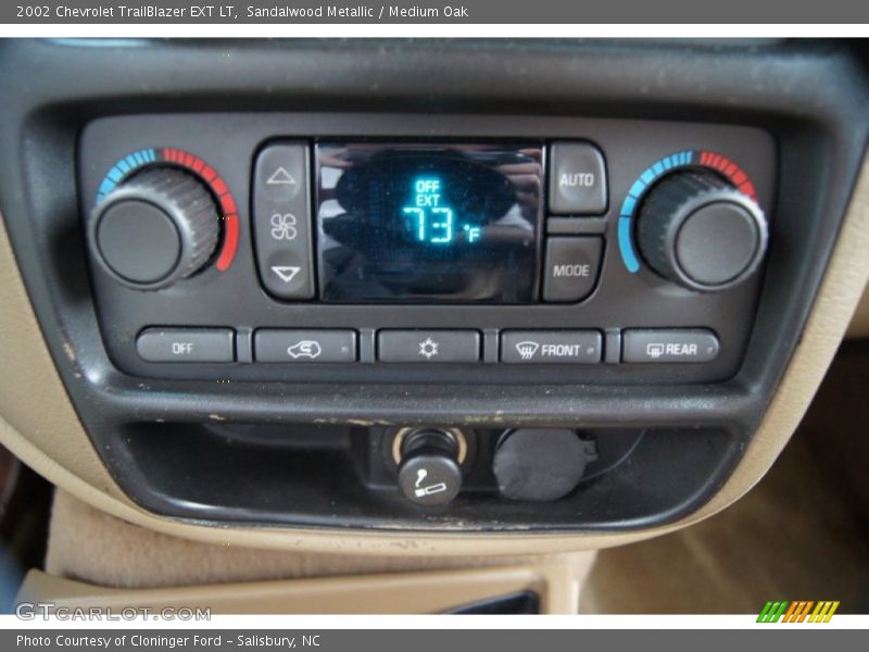 Sandalwood Metallic / Medium Oak 2002 Chevrolet TrailBlazer EXT LT