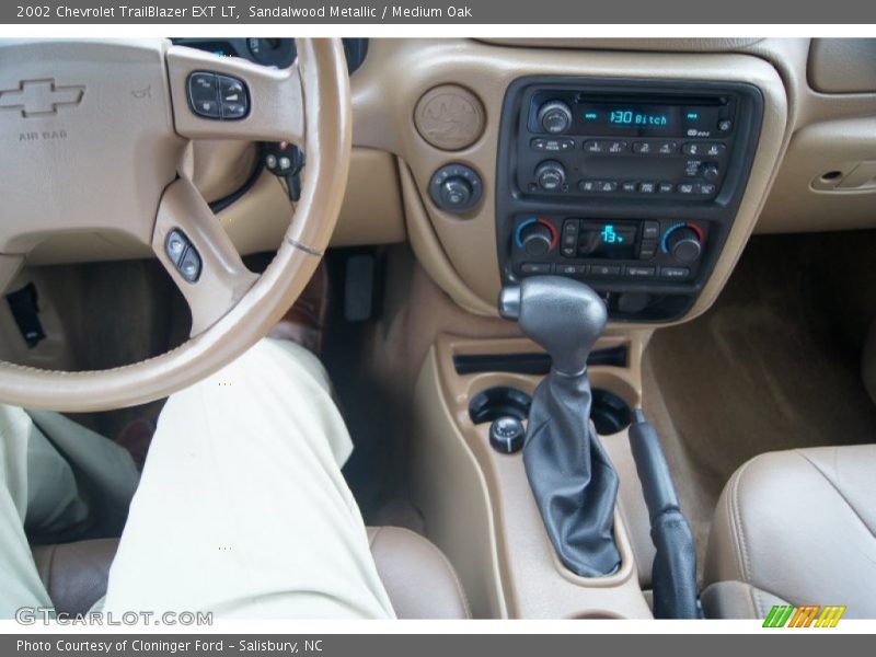 Sandalwood Metallic / Medium Oak 2002 Chevrolet TrailBlazer EXT LT