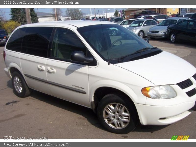 Stone White / Sandstone 2001 Dodge Caravan Sport