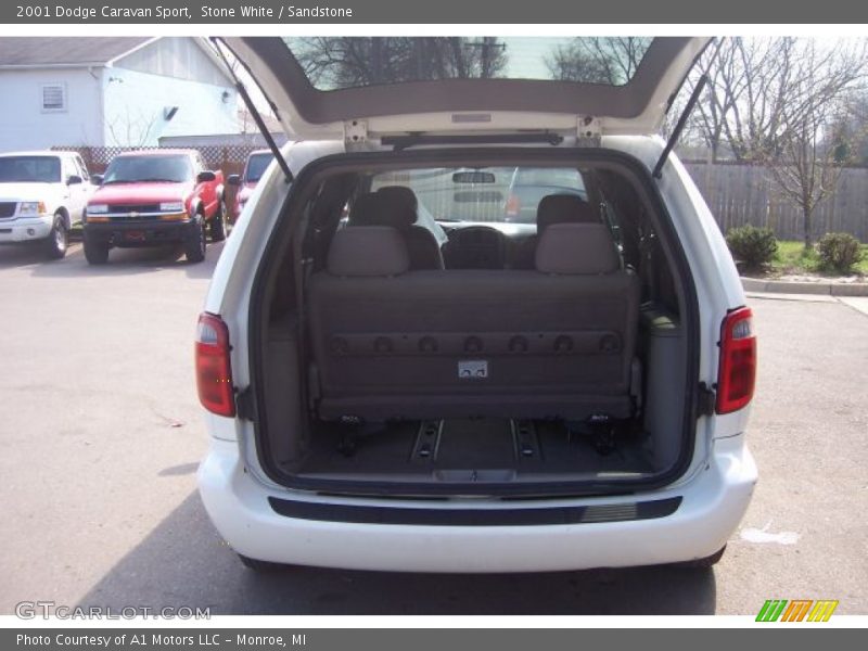 Stone White / Sandstone 2001 Dodge Caravan Sport