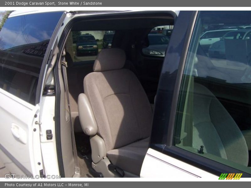 Stone White / Sandstone 2001 Dodge Caravan Sport