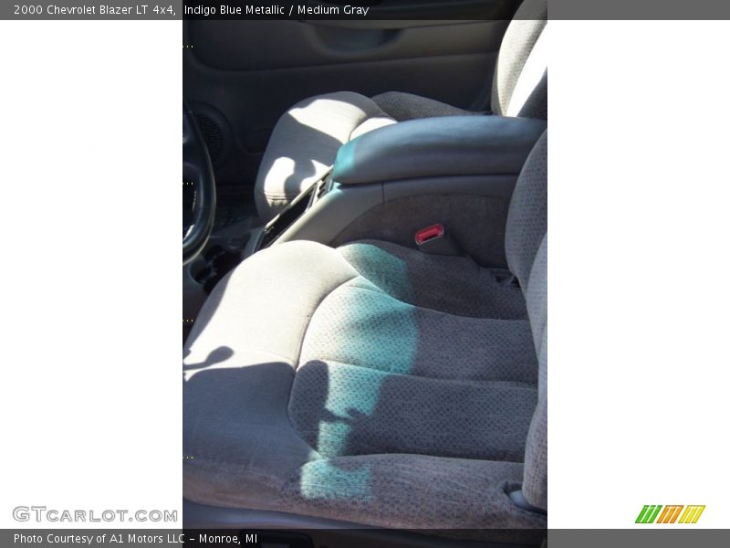 Indigo Blue Metallic / Medium Gray 2000 Chevrolet Blazer LT 4x4