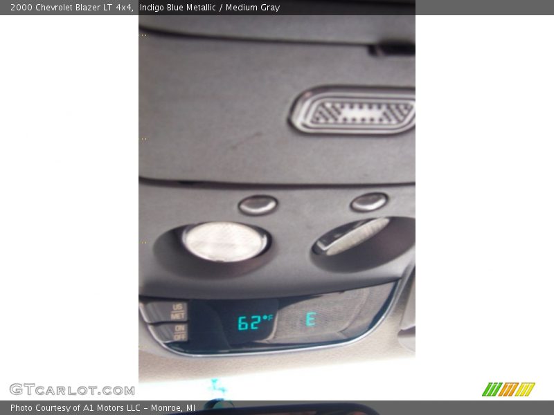Indigo Blue Metallic / Medium Gray 2000 Chevrolet Blazer LT 4x4