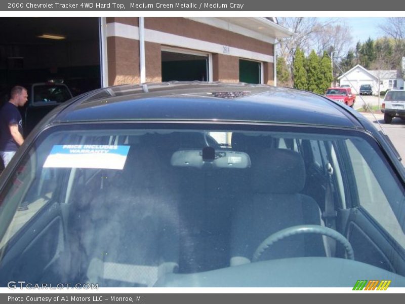 Medium Green Metallic / Medium Gray 2000 Chevrolet Tracker 4WD Hard Top