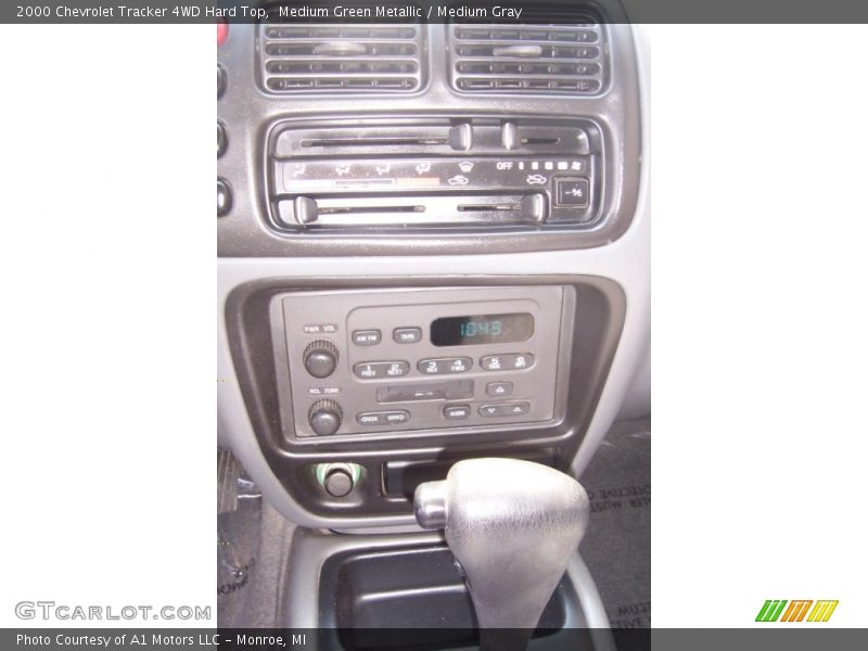 Medium Green Metallic / Medium Gray 2000 Chevrolet Tracker 4WD Hard Top