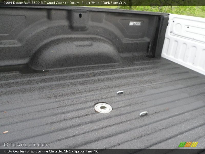 Bright White / Dark Slate Gray 2004 Dodge Ram 3500 SLT Quad Cab 4x4 Dually