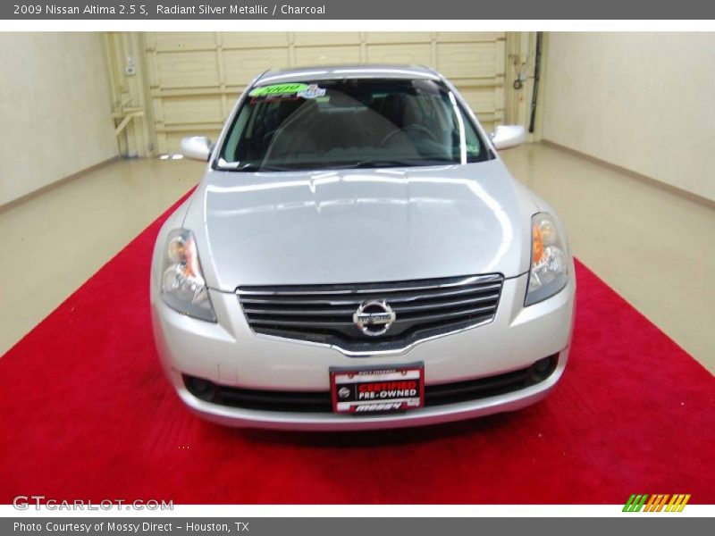 Radiant Silver Metallic / Charcoal 2009 Nissan Altima 2.5 S