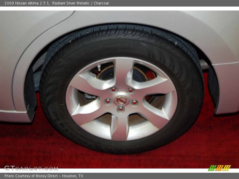 Radiant Silver Metallic / Charcoal 2009 Nissan Altima 2.5 S