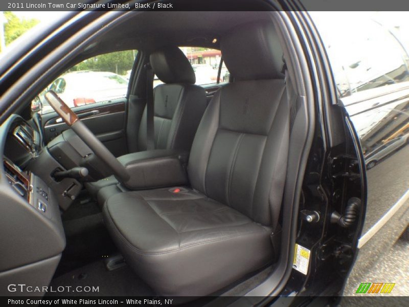 Black / Black 2011 Lincoln Town Car Signature Limited