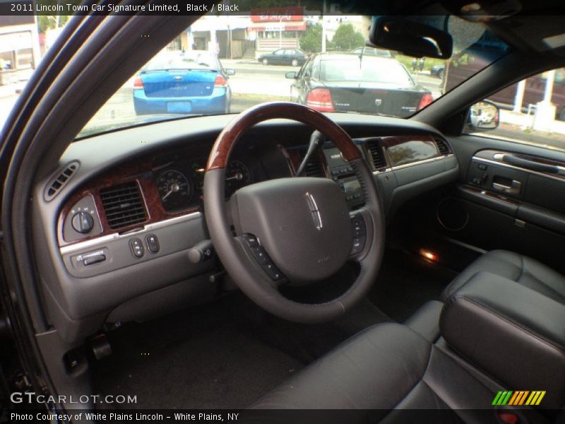 Black / Black 2011 Lincoln Town Car Signature Limited