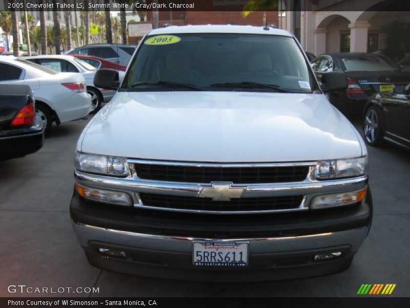 Summit White / Gray/Dark Charcoal 2005 Chevrolet Tahoe LS