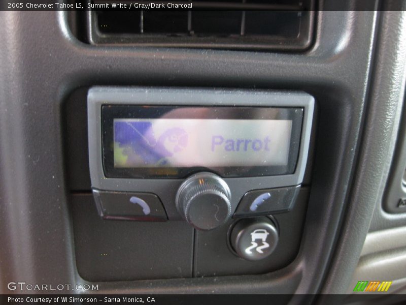 Summit White / Gray/Dark Charcoal 2005 Chevrolet Tahoe LS