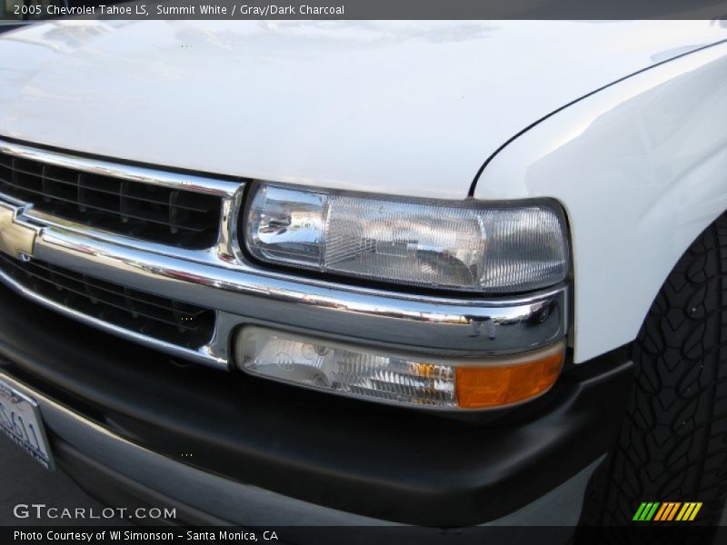 Summit White / Gray/Dark Charcoal 2005 Chevrolet Tahoe LS