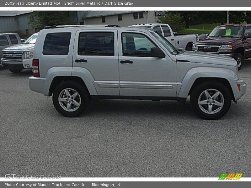 Bright Silver Metallic / Dark Slate Gray 2009 Jeep Liberty Limited 4x4