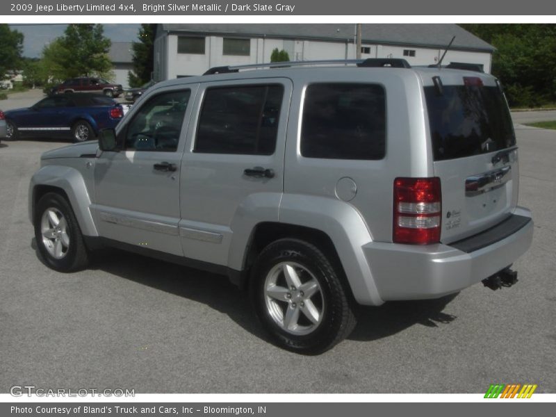 Bright Silver Metallic / Dark Slate Gray 2009 Jeep Liberty Limited 4x4