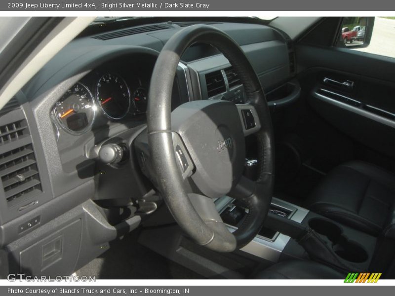 Bright Silver Metallic / Dark Slate Gray 2009 Jeep Liberty Limited 4x4