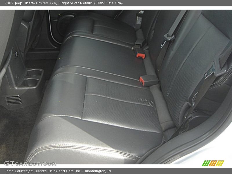 Bright Silver Metallic / Dark Slate Gray 2009 Jeep Liberty Limited 4x4
