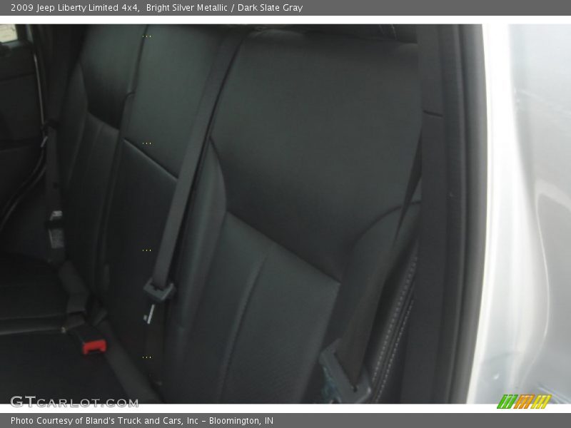 Bright Silver Metallic / Dark Slate Gray 2009 Jeep Liberty Limited 4x4