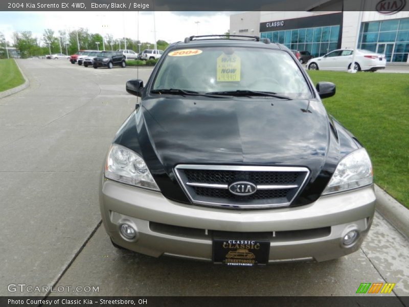 Ebony Black / Beige 2004 Kia Sorento EX 4WD