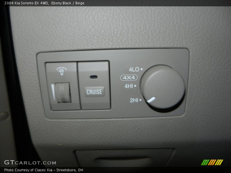 Ebony Black / Beige 2004 Kia Sorento EX 4WD