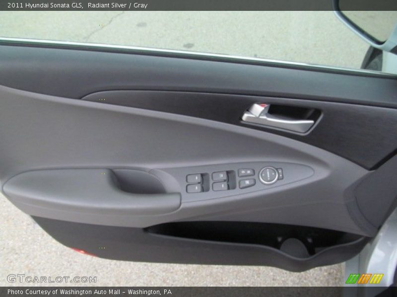 Radiant Silver / Gray 2011 Hyundai Sonata GLS