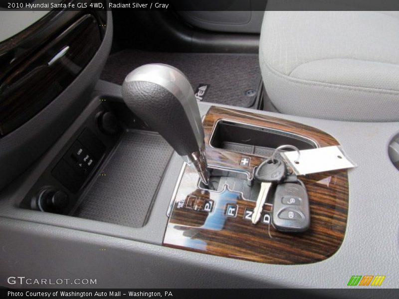 Radiant Silver / Gray 2010 Hyundai Santa Fe GLS 4WD