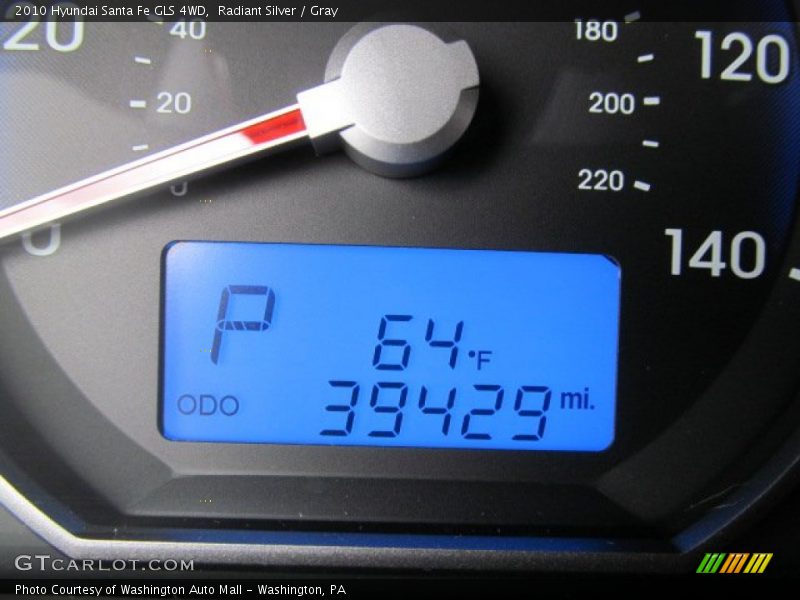 Radiant Silver / Gray 2010 Hyundai Santa Fe GLS 4WD