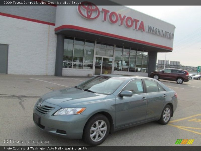 Aloe Green Metallic / Bisque 2009 Toyota Camry LE
