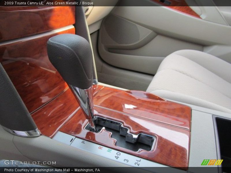 Aloe Green Metallic / Bisque 2009 Toyota Camry LE