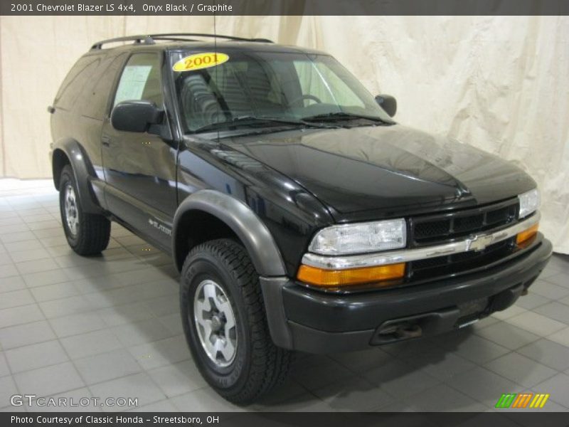 Onyx Black / Graphite 2001 Chevrolet Blazer LS 4x4