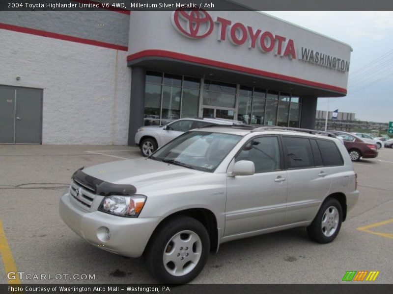 Millenium Silver Metallic / Ash 2004 Toyota Highlander Limited V6 4WD