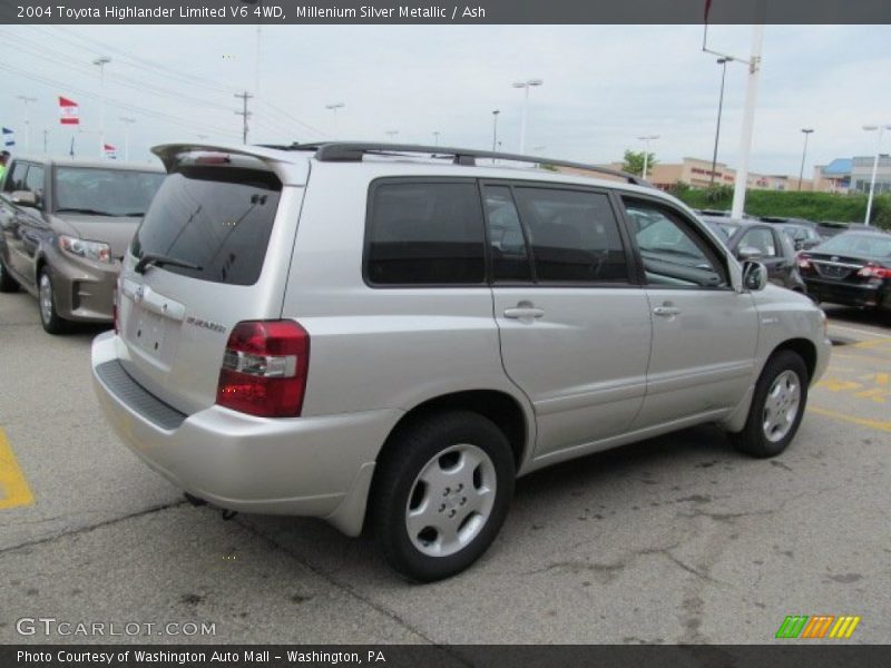 Millenium Silver Metallic / Ash 2004 Toyota Highlander Limited V6 4WD