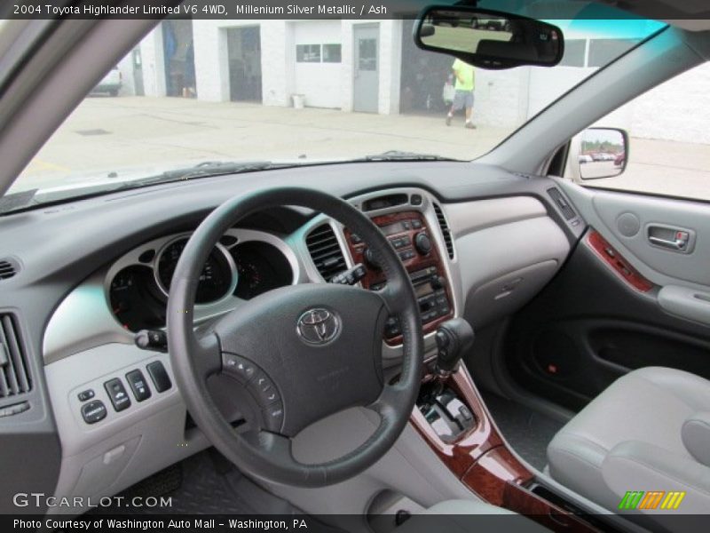 Millenium Silver Metallic / Ash 2004 Toyota Highlander Limited V6 4WD