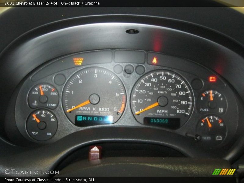 Onyx Black / Graphite 2001 Chevrolet Blazer LS 4x4