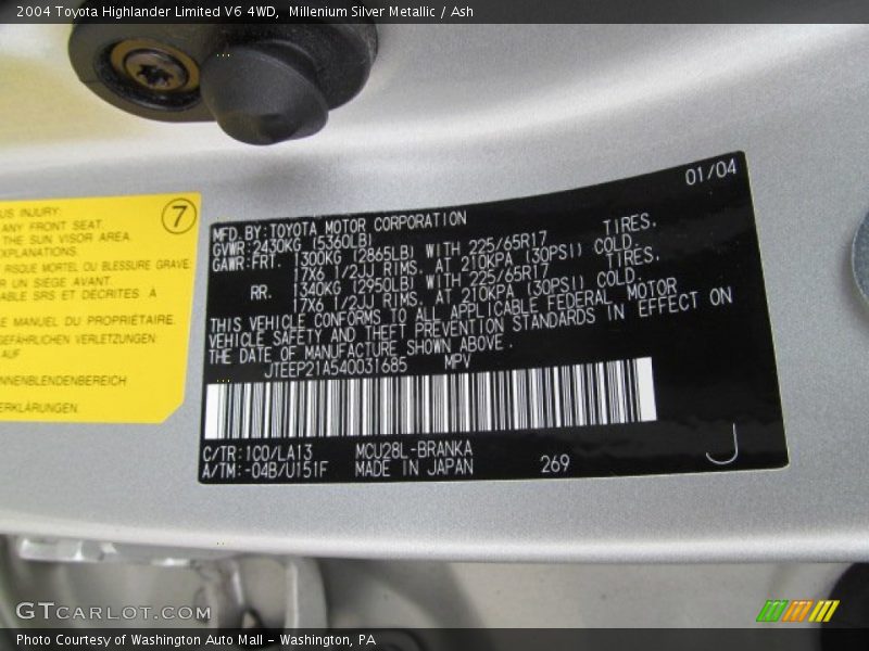 Millenium Silver Metallic / Ash 2004 Toyota Highlander Limited V6 4WD