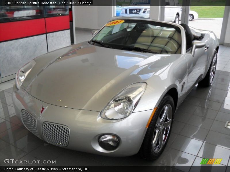 Cool Silver / Ebony 2007 Pontiac Solstice Roadster