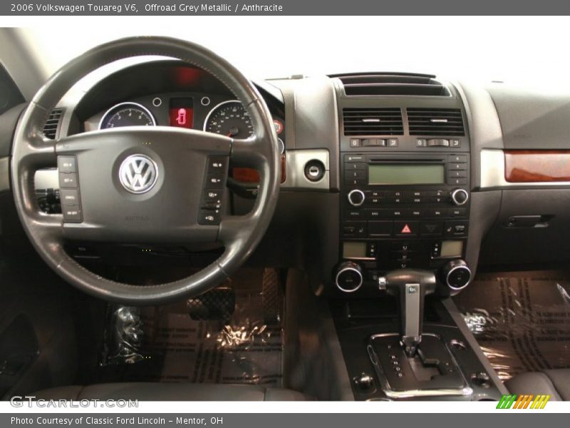 Offroad Grey Metallic / Anthracite 2006 Volkswagen Touareg V6