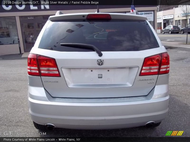 Bright Silver Metallic / Pastel Pebble Beige 2010 Dodge Journey SXT