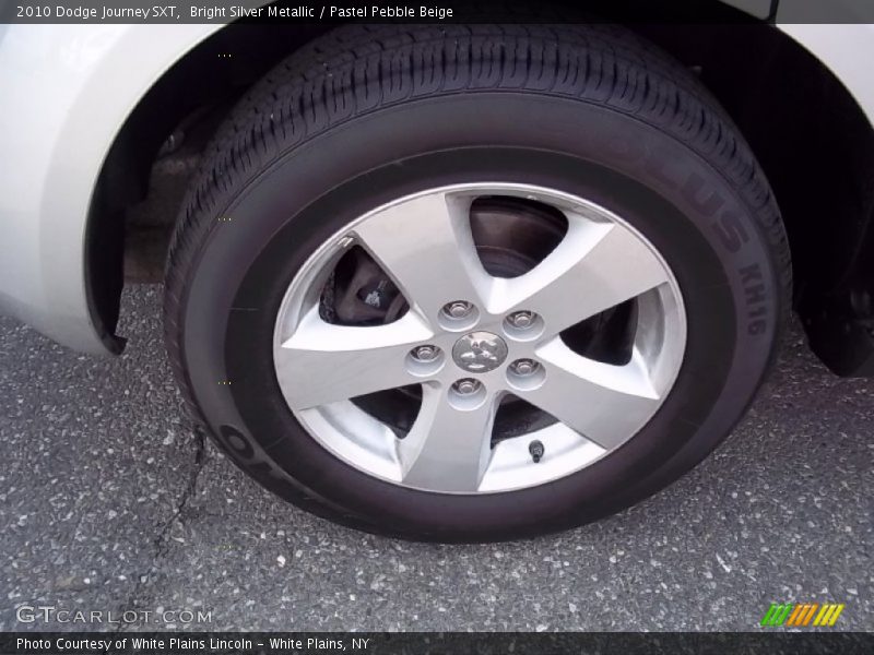 Bright Silver Metallic / Pastel Pebble Beige 2010 Dodge Journey SXT