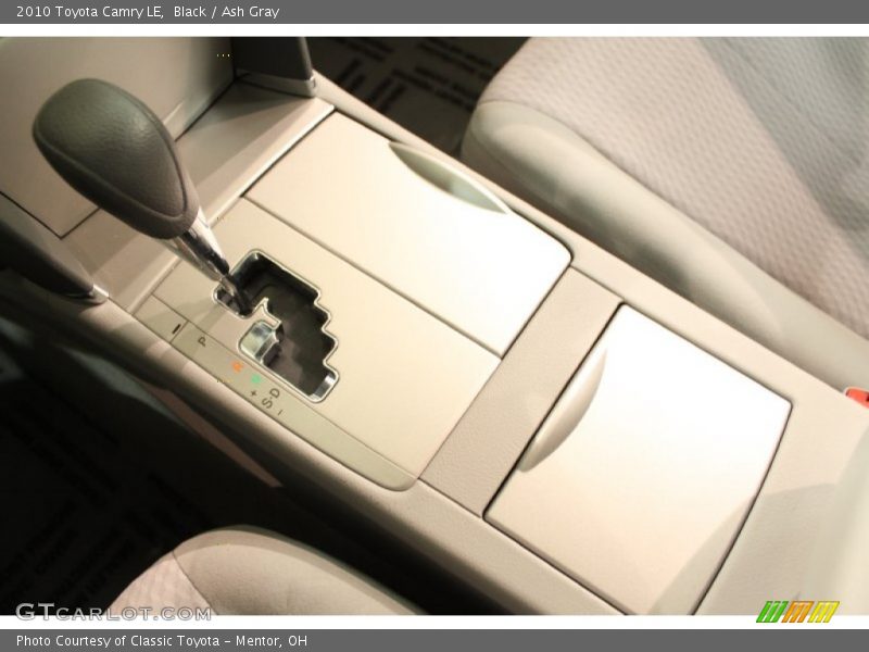 Black / Ash Gray 2010 Toyota Camry LE