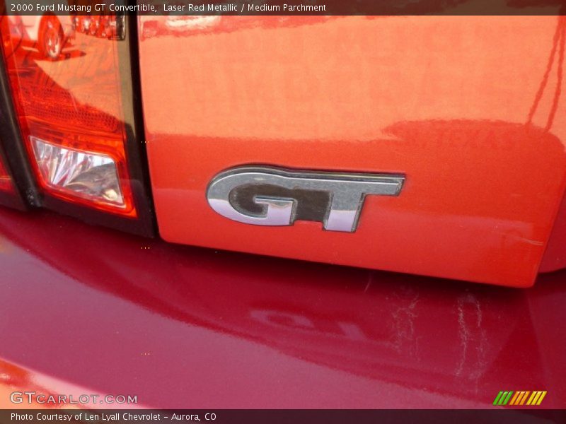 Laser Red Metallic / Medium Parchment 2000 Ford Mustang GT Convertible