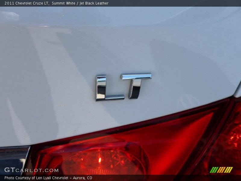 Summit White / Jet Black Leather 2011 Chevrolet Cruze LT