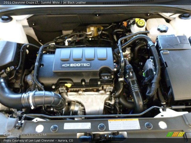 Summit White / Jet Black Leather 2011 Chevrolet Cruze LT